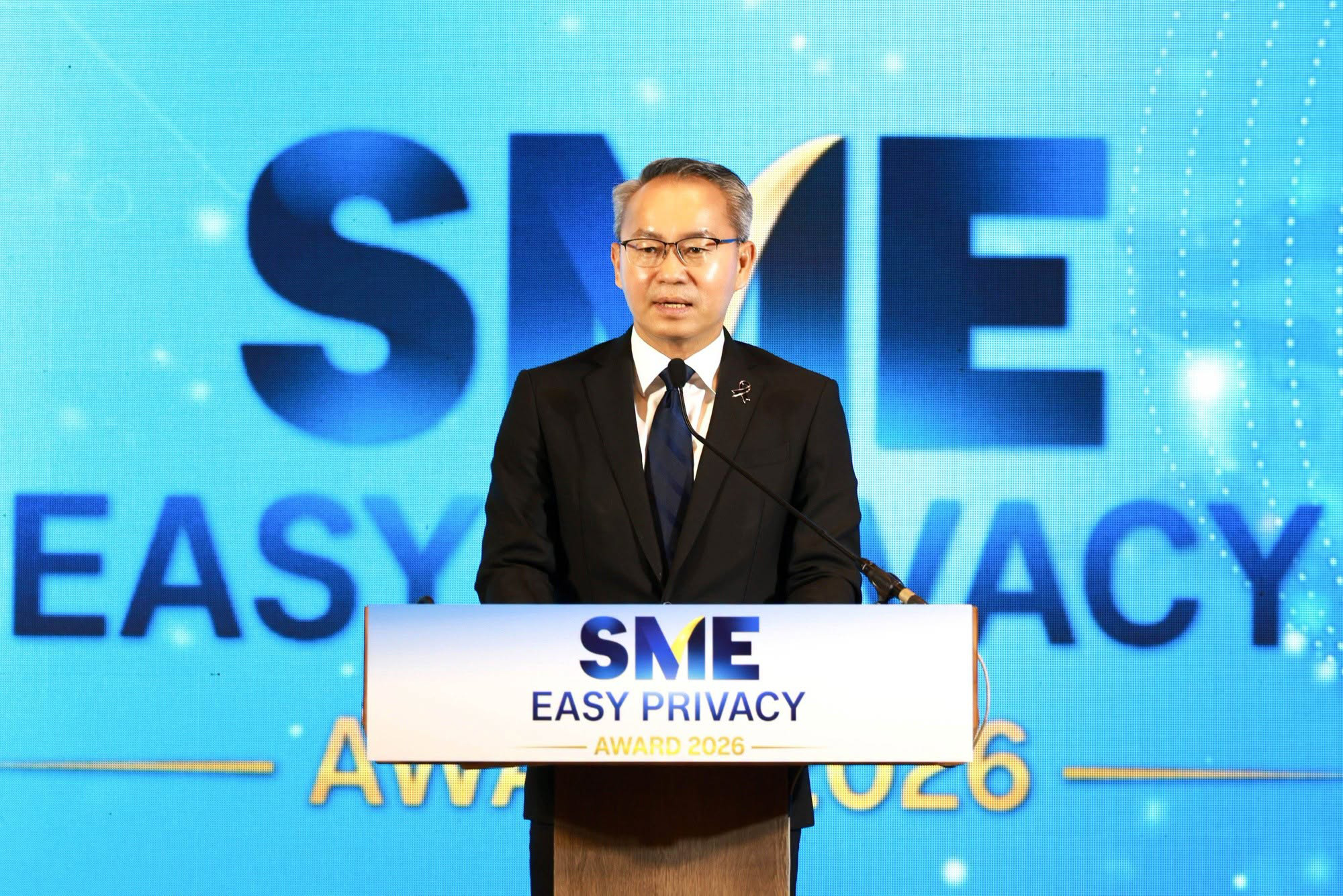 นายพิชิต มิทราวงศ์ กับฉากหลัง SME D Bank